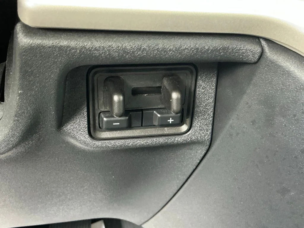 Used 2025 Gray Ford Active image 38