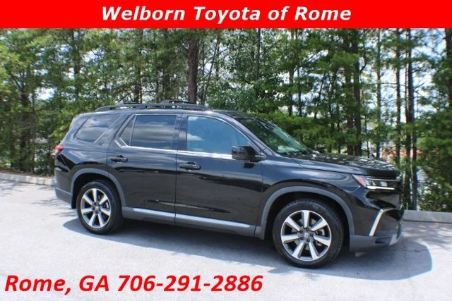 Used 2023 Crystal Black Pearl Honda Touring image 1