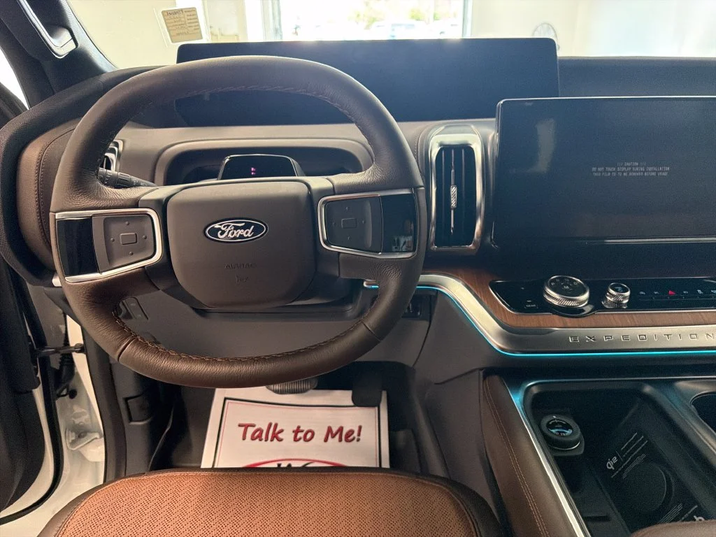 New 2027 Star White Metallic Tri-Coat Ford MAX King Ranch® image 21