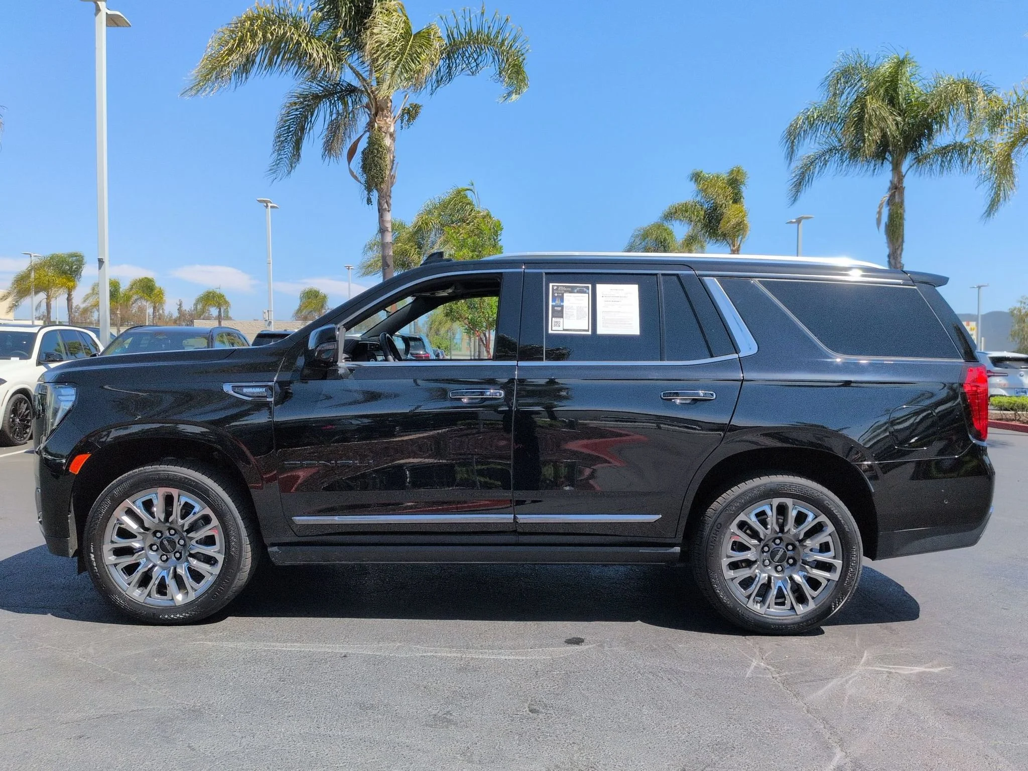 Used 2024 ONYX BLACK GMC Denali Ultimate image 5