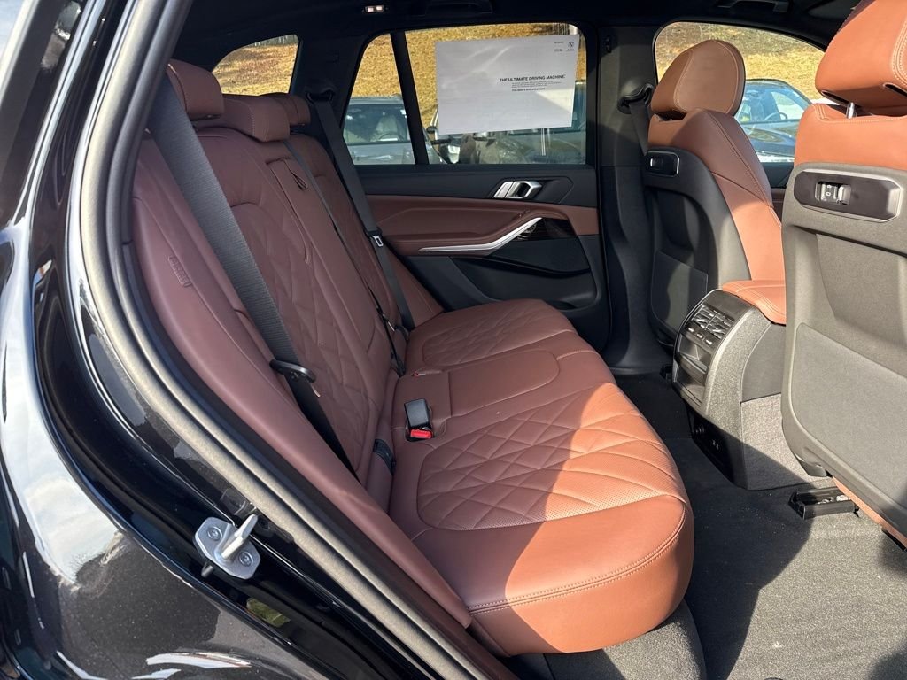 New 2026 Black BMW xDrive40i image 29