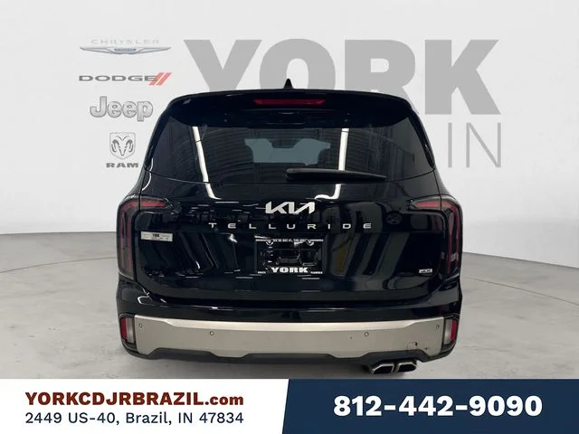 Used 2023 Black Kia SX image 4