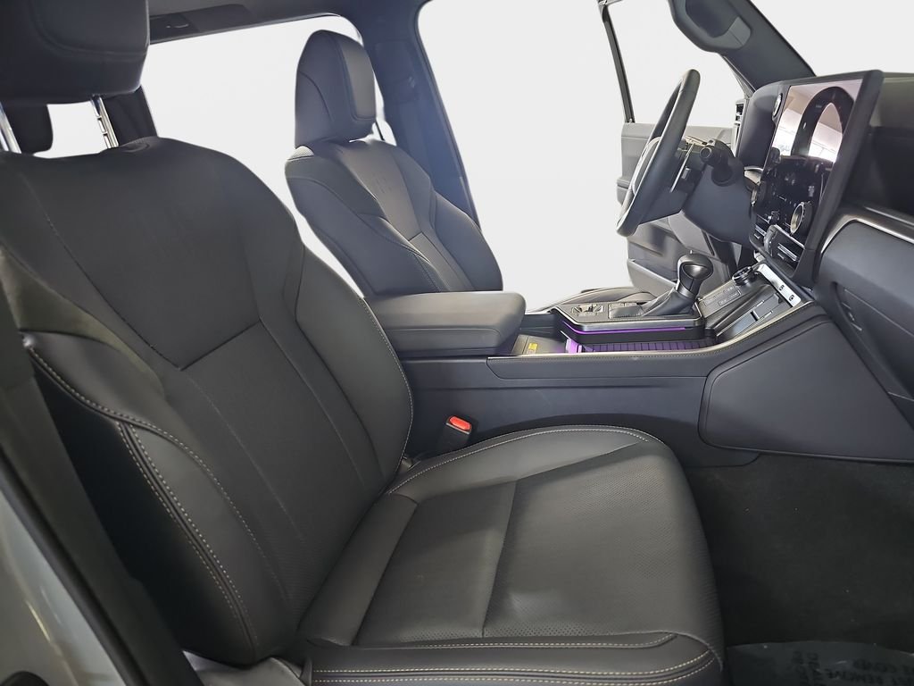 2026 Lexus GX Overtrail+ - Photo 12