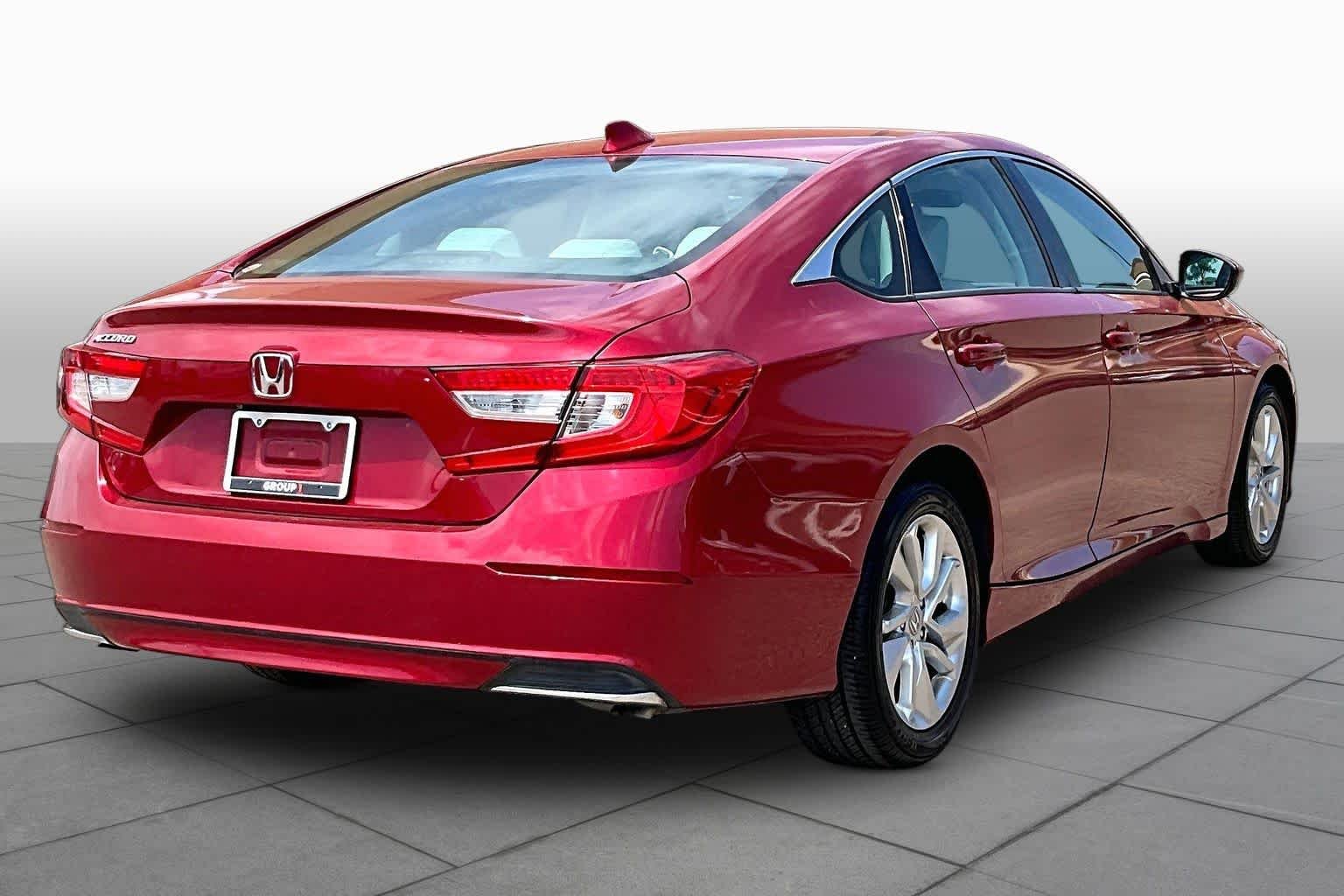 Used 2018 Radiant Red Metallic Honda LX 1.5T image 13
