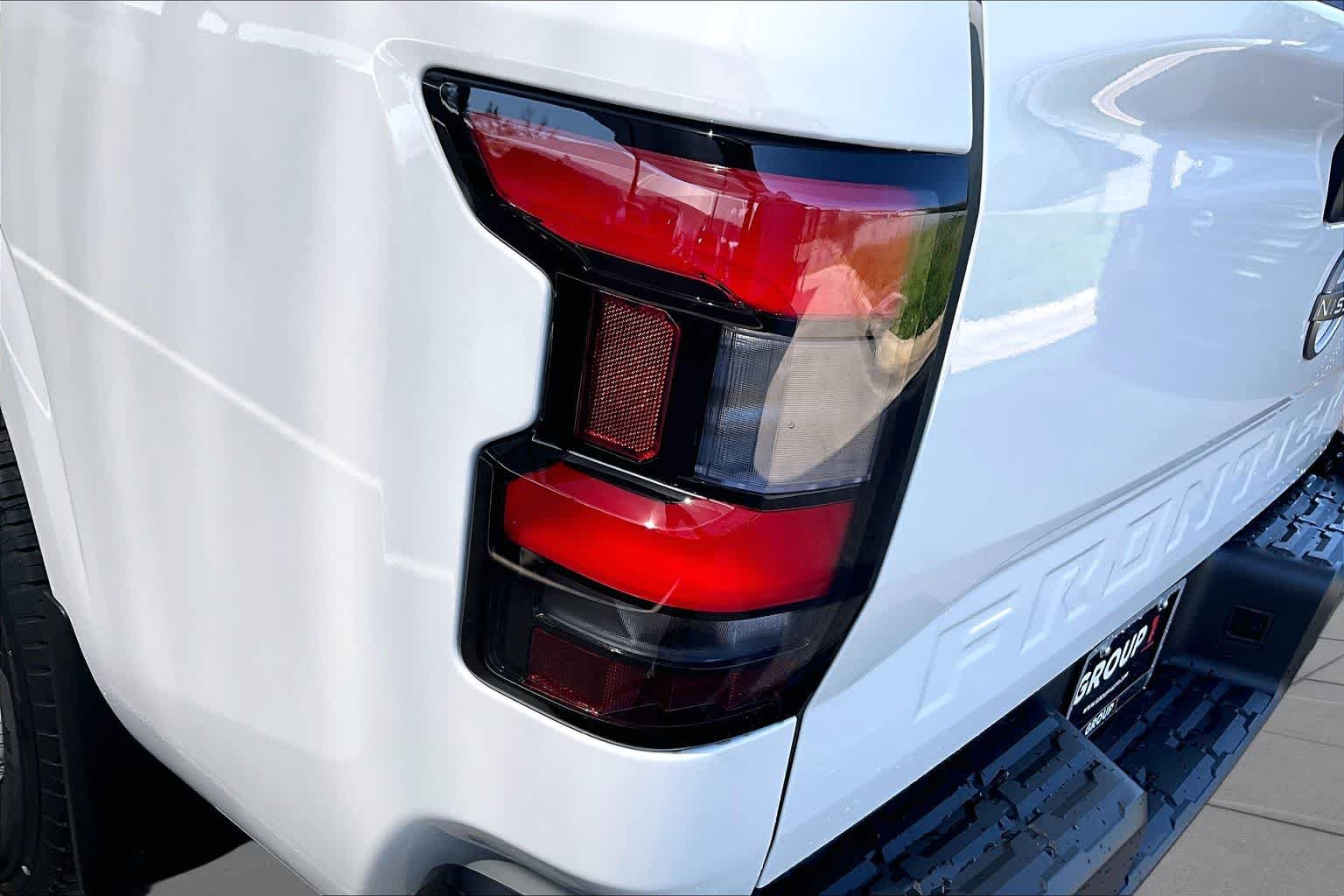 New 2026 Glacier White Nissan S image 12