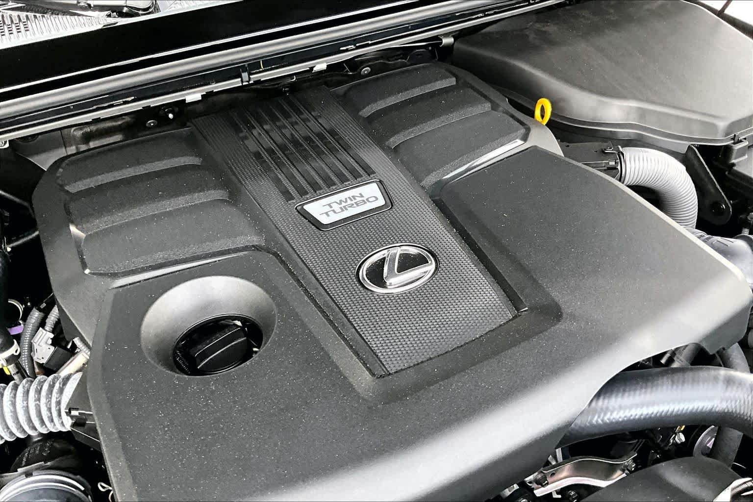 Used 2025 Incognito Lexus Overtrail image 33