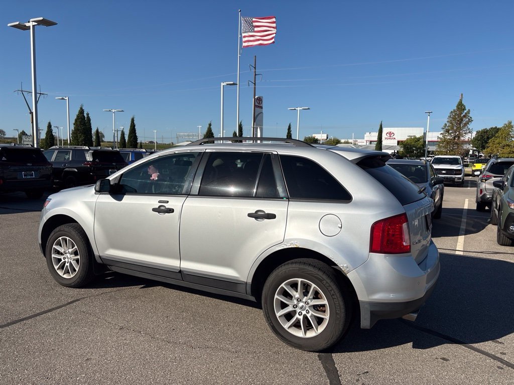 Used 2014 Silver Ford SE image 4