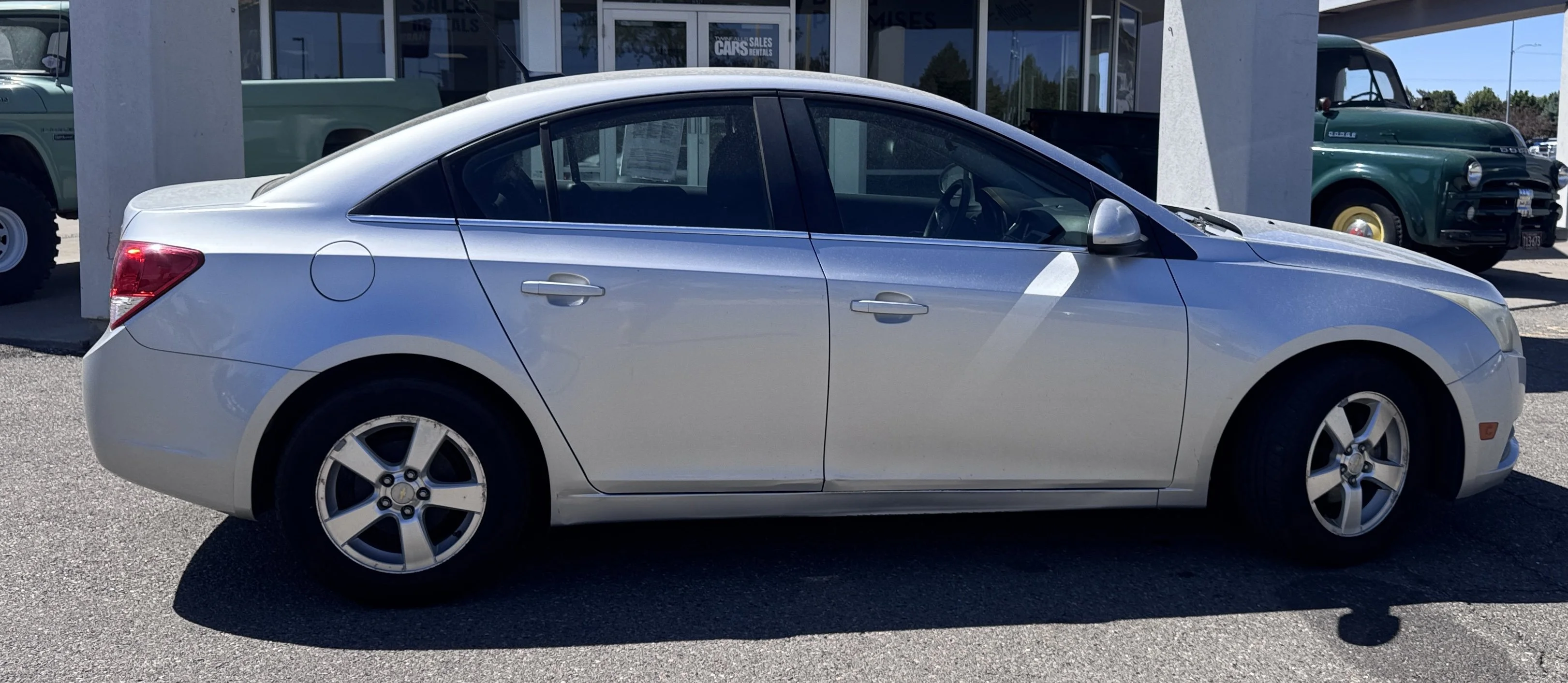 Used 2012 Silver Ice Metallic Chevrolet LT w/1LT image 7