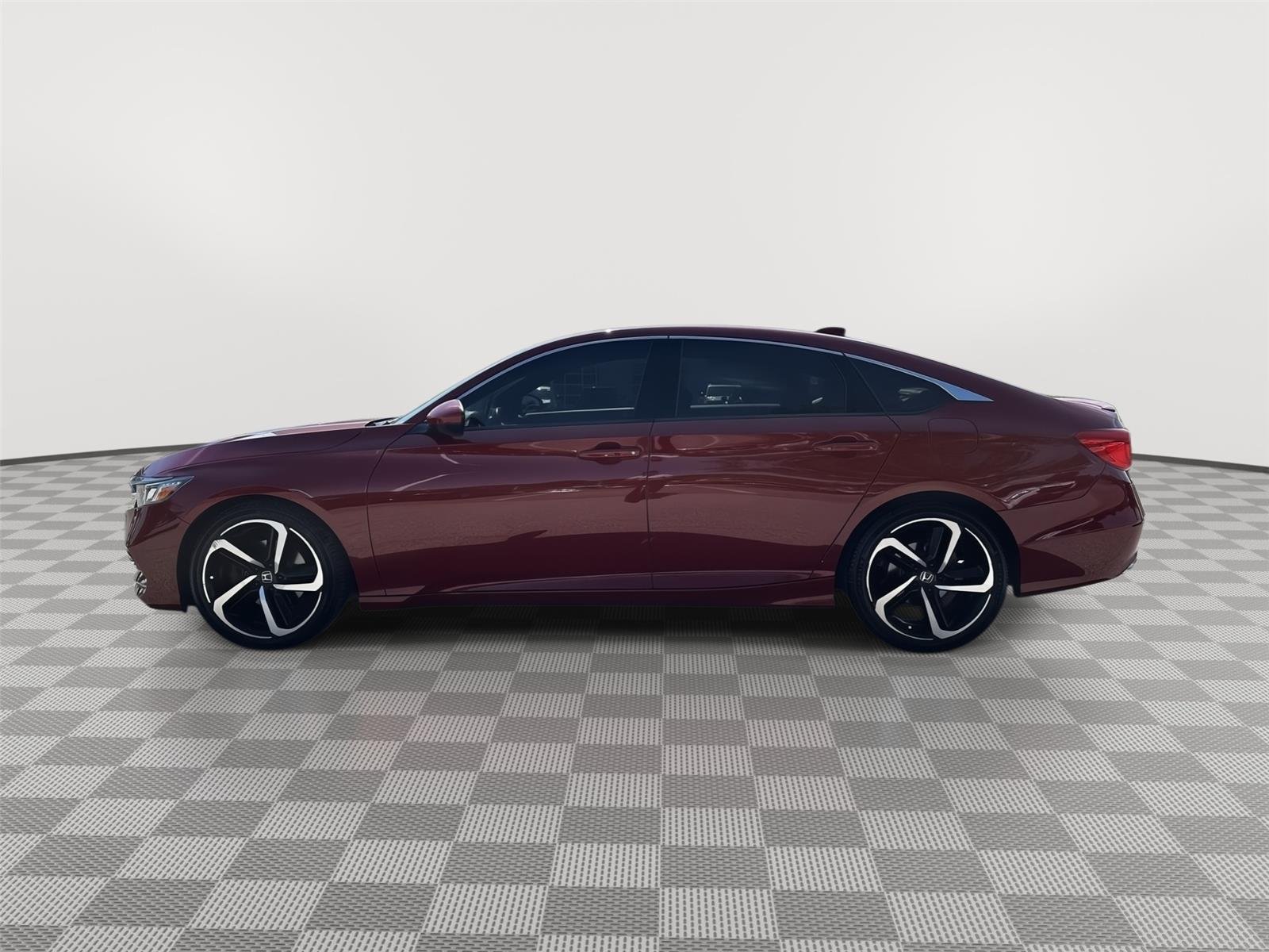 Used 2018 San Marino Red Honda Sport image 3