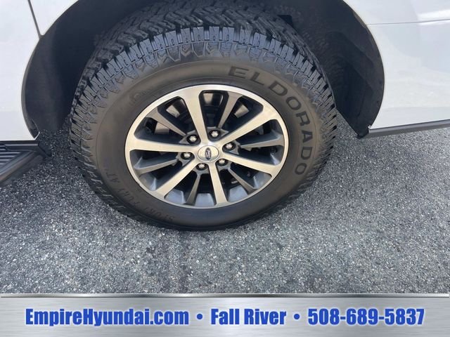 Used 2020 Oxford White Ford XLT image 13