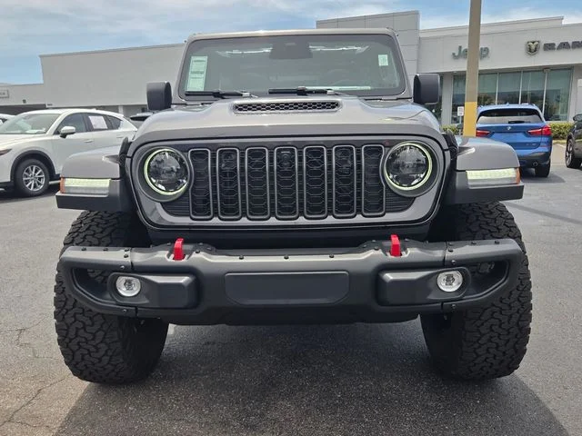 New 2026 Granite Crystal Metallic Clear-Coat Exterior Paint Jeep Rubicon X image 4