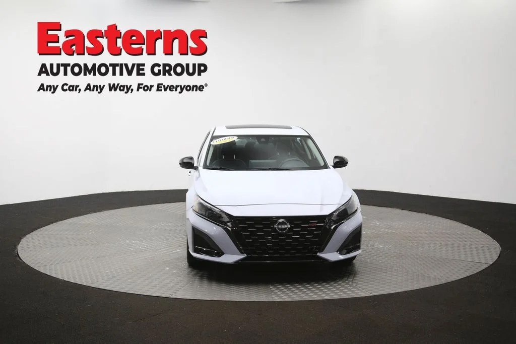 Used 2023 Gray Nissan 2.5 SR image 53