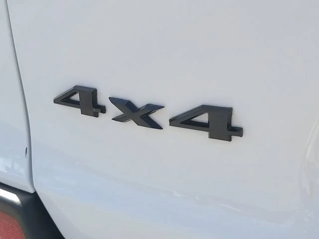 Used 2023 White Jeep Altitude Lux image 10
