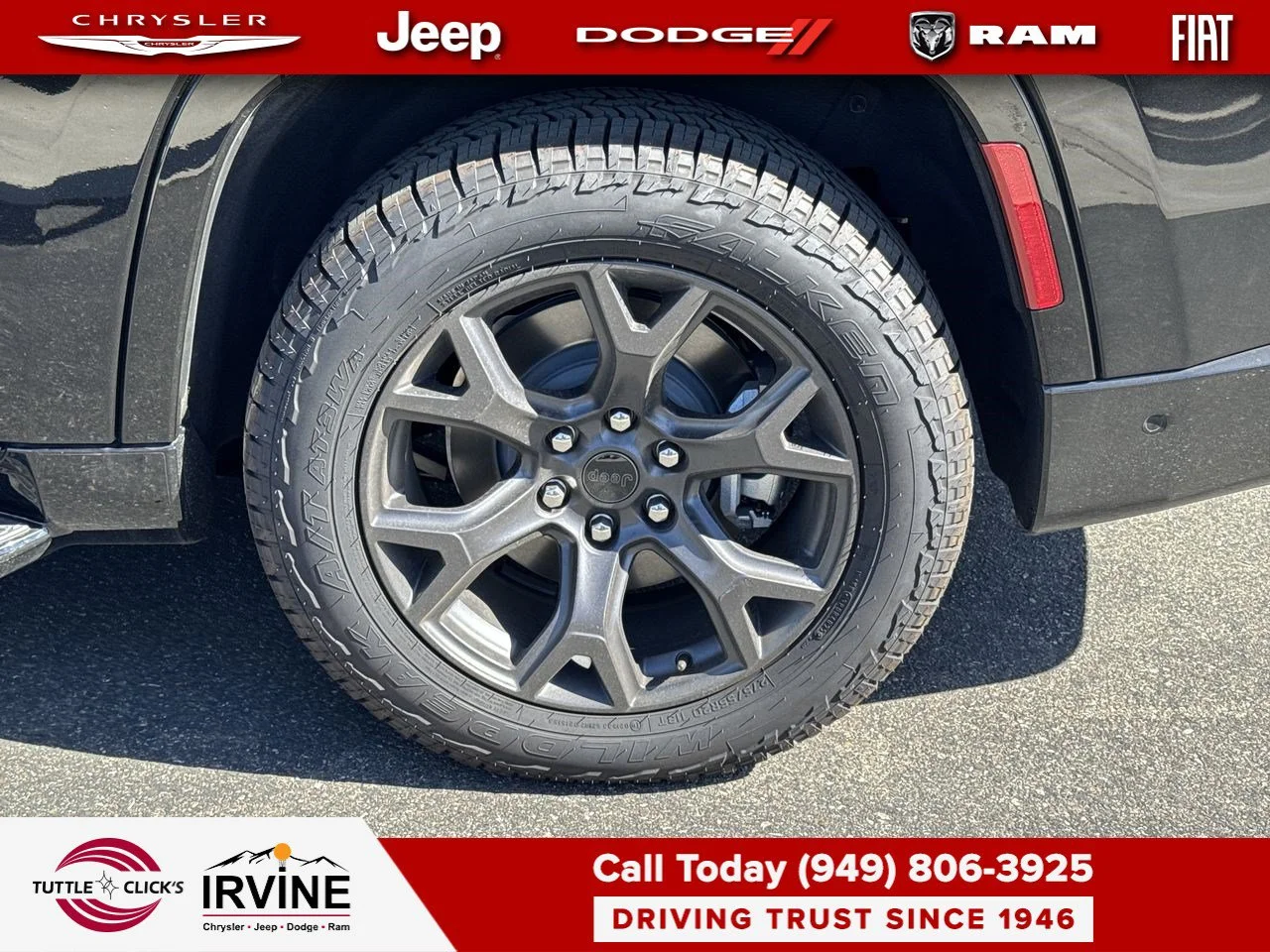 New 2026 High Gloss Black Exterior Paint Jeep Upland image 16
