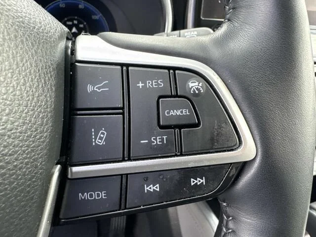 Used 2023 Moon Dust Toyota Platinum image 24