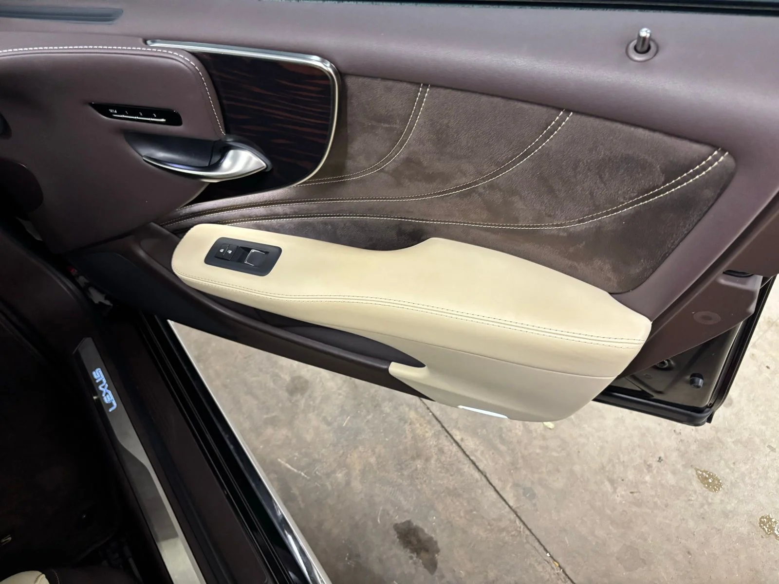 2018 Lexus LS Base - Photo 22