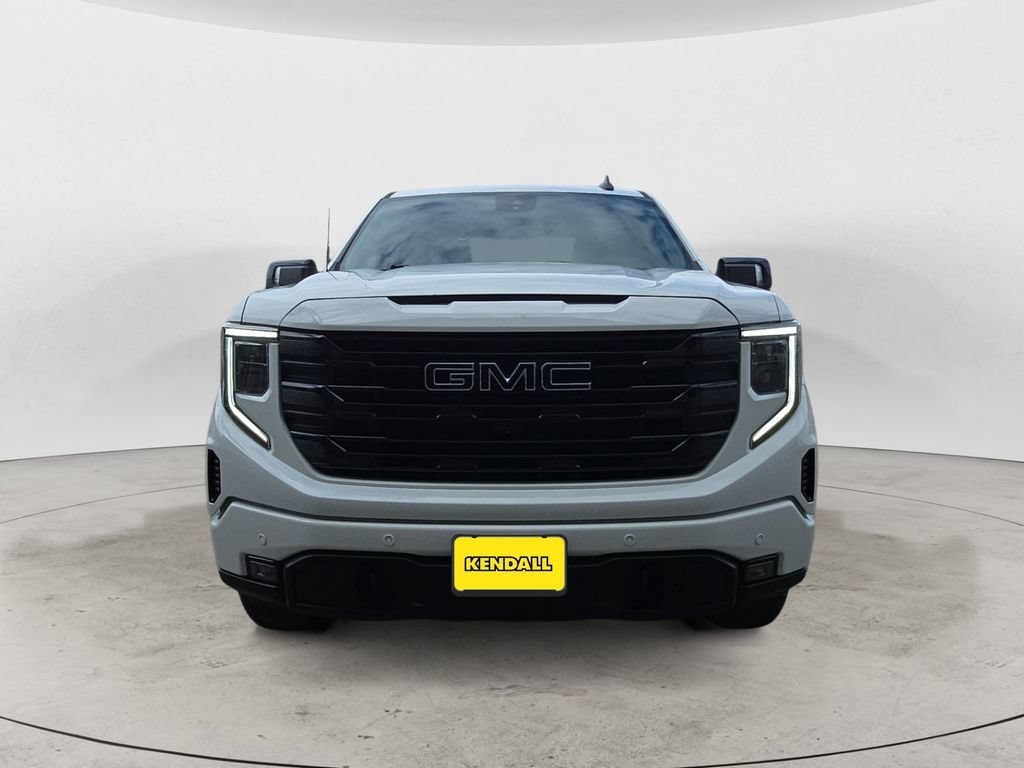 Used 2024 Summit White GMC Elevation image 3