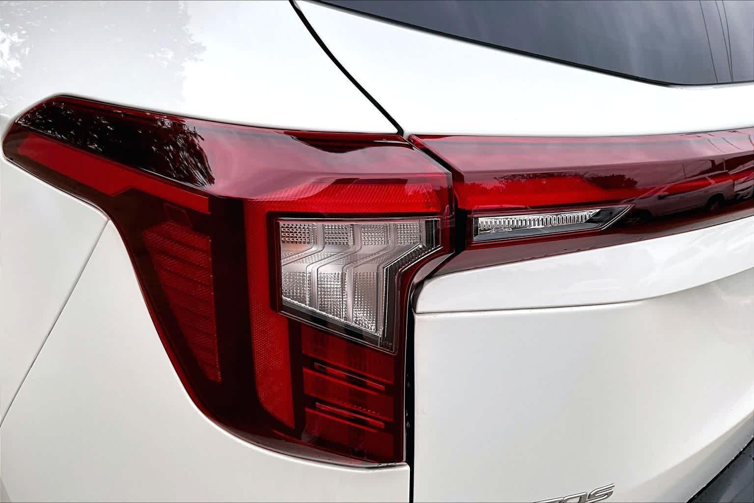 New 2024 Snow White Pearl Kia SX image 27