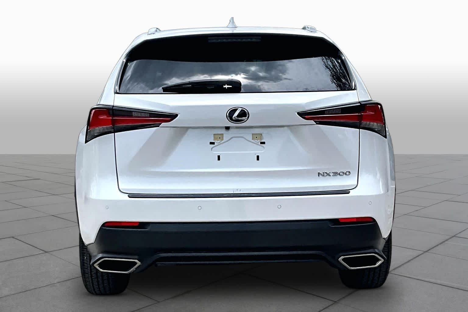 Used 2020 Eminent White Pearl Lexus  image 5