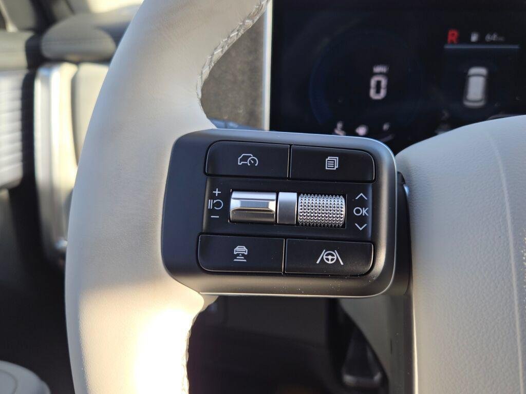 New 2026 Silver Hyundai SEL AWD image 26