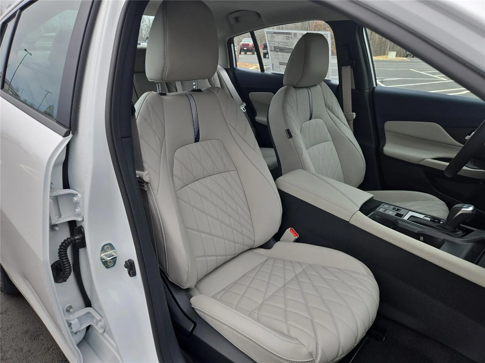 New 2026 Aspen White Tricoat Nissan SL image 12
