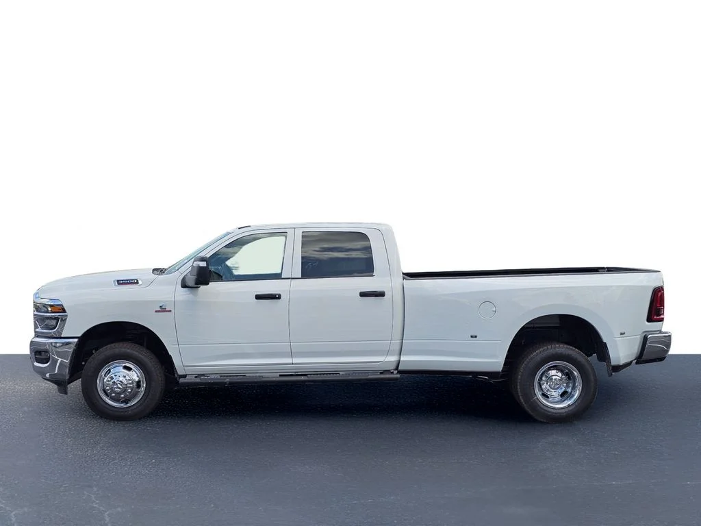 New 2026 Bright White Clear-Coat Exterior Paint RAM Tradesman image 15