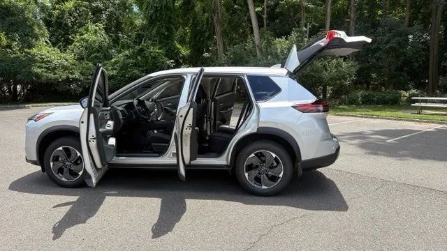 Used 2024 Brilliant Silver Metallic Nissan SV image 39