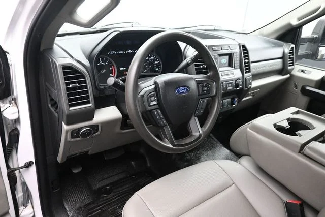 Used 2020 Oxford White Ford XL image 9