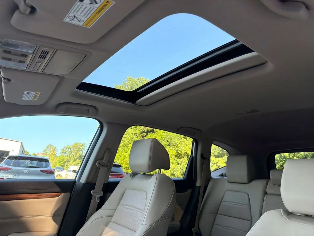 Used 2019  Honda Touring image 33