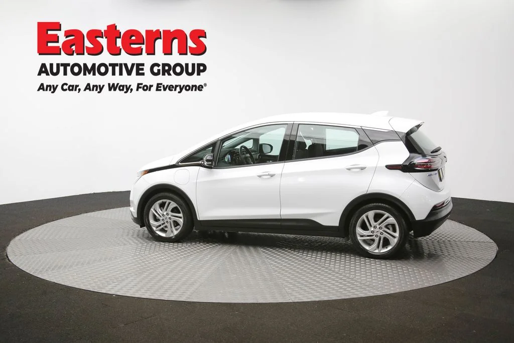 Used 2023 White Chevrolet 1LT image 61