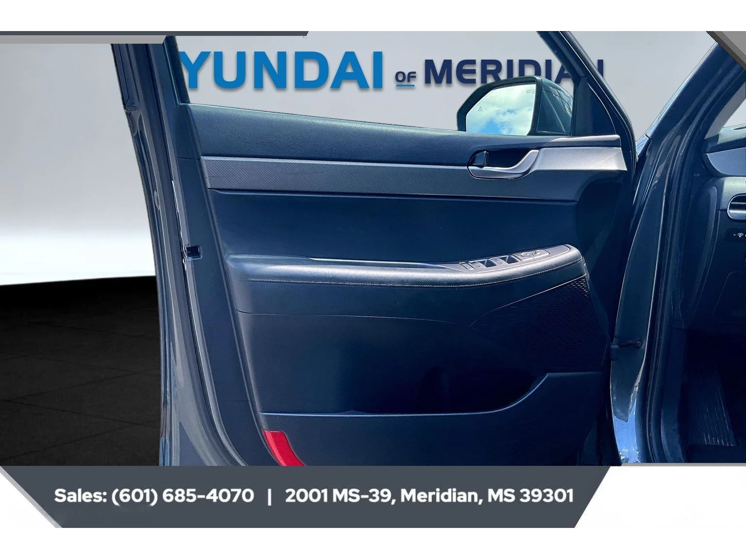 Used 2024 Steel Graphite Hyundai XRT image 17
