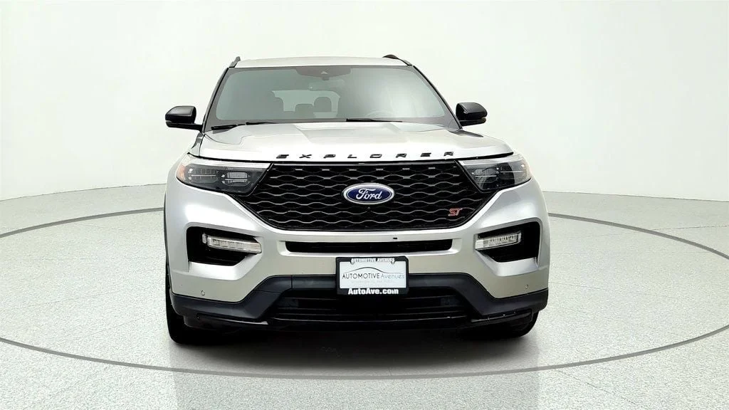 Used 2021 Iconic Silver Metallic Ford ST 4WD w/ ST High-Performance Pack, Moonroof & Premium Tech image 2