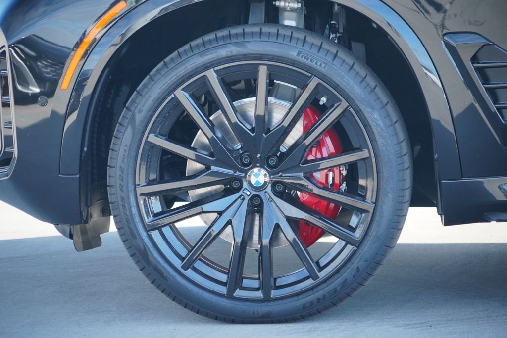 New 2026 Black Sapphire Metallic BMW sDrive40i image 5