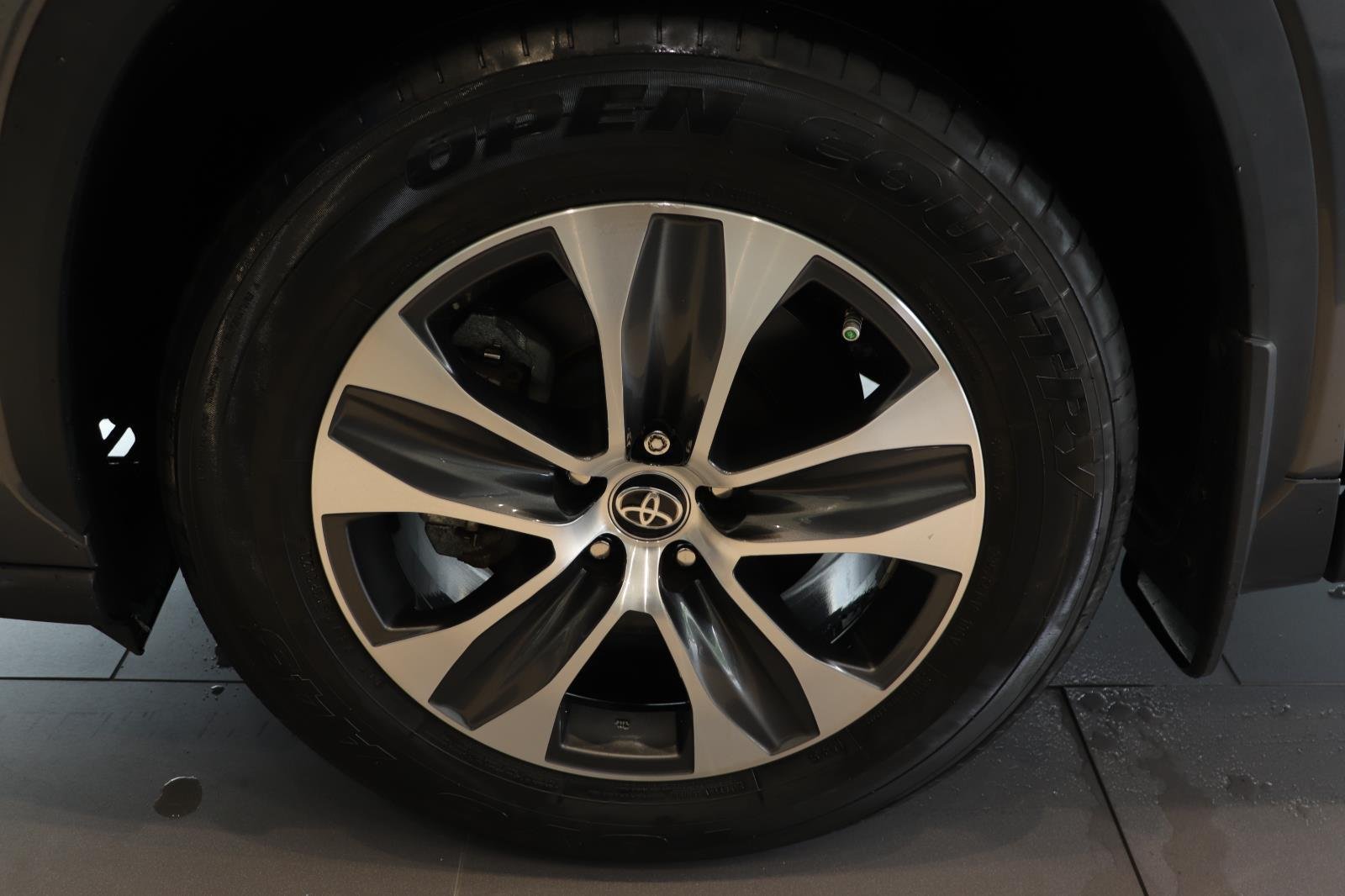 Used 2023 Magnetic Gray Metallic Toyota XLE image 35