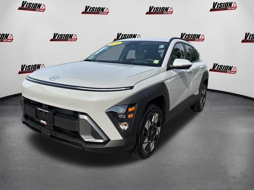 Used 2024 Gray Hyundai SEL image 1