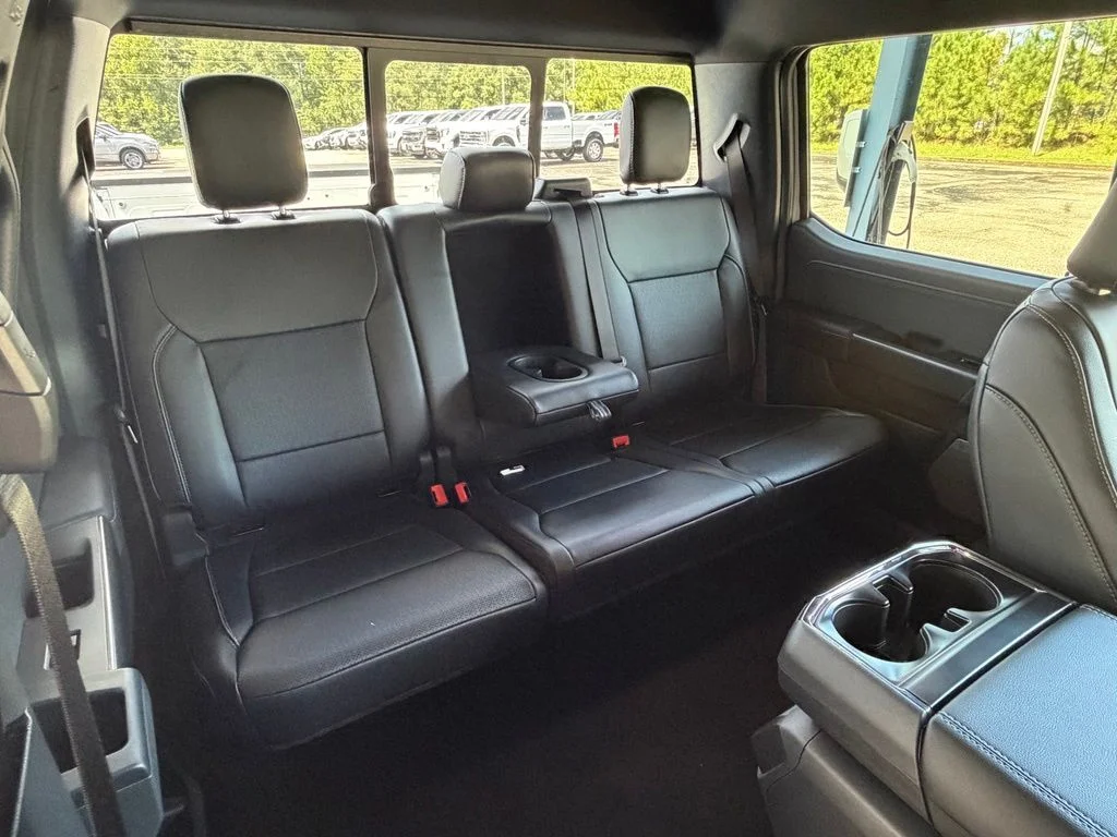 New 2026 Oxford White Ford Lariat® image 15