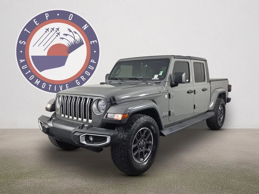 2021 Jeep Gladiator Overland's photo