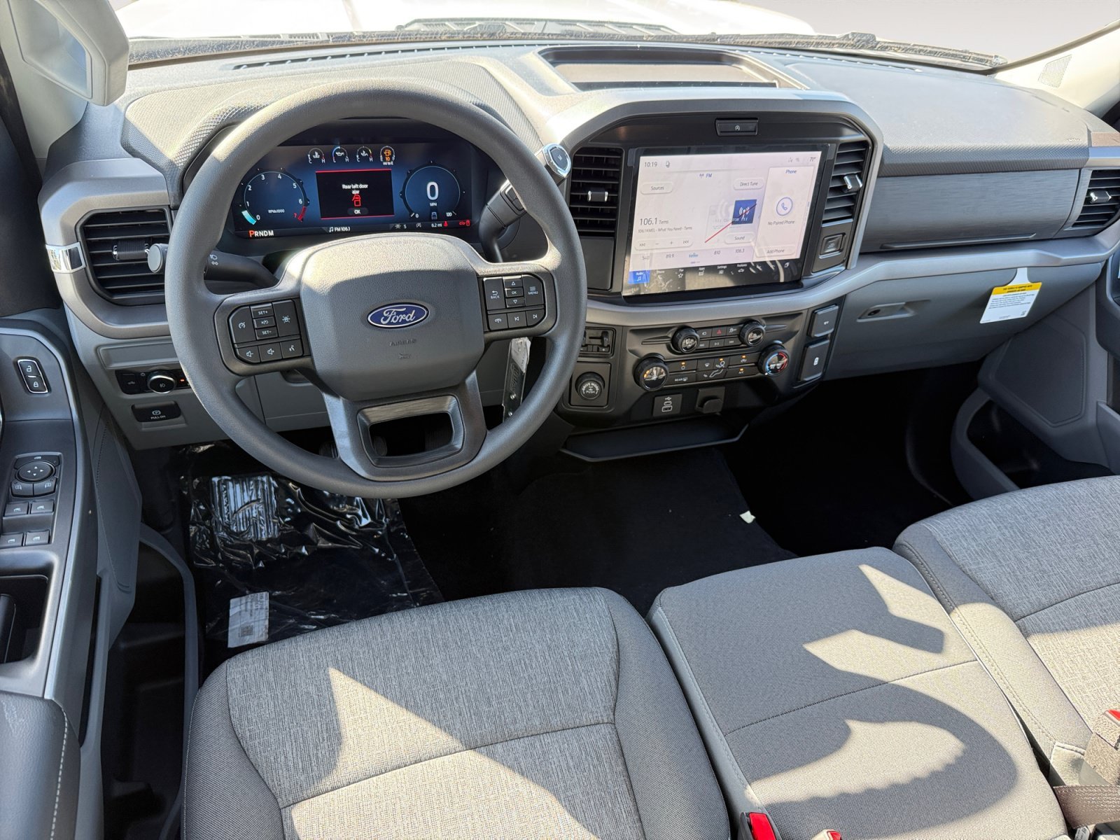 New 2026 Oxford White Ford XLT image 15