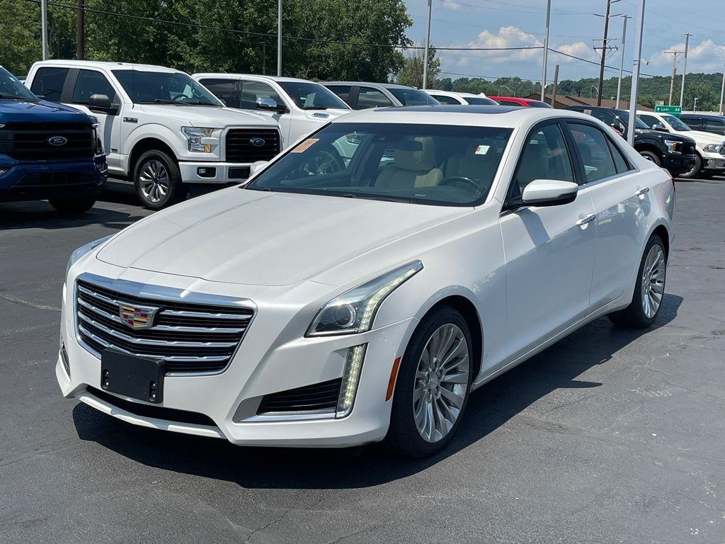 Used 2018 Crystal White Tricoat Cadillac 3.6L Luxury image 3