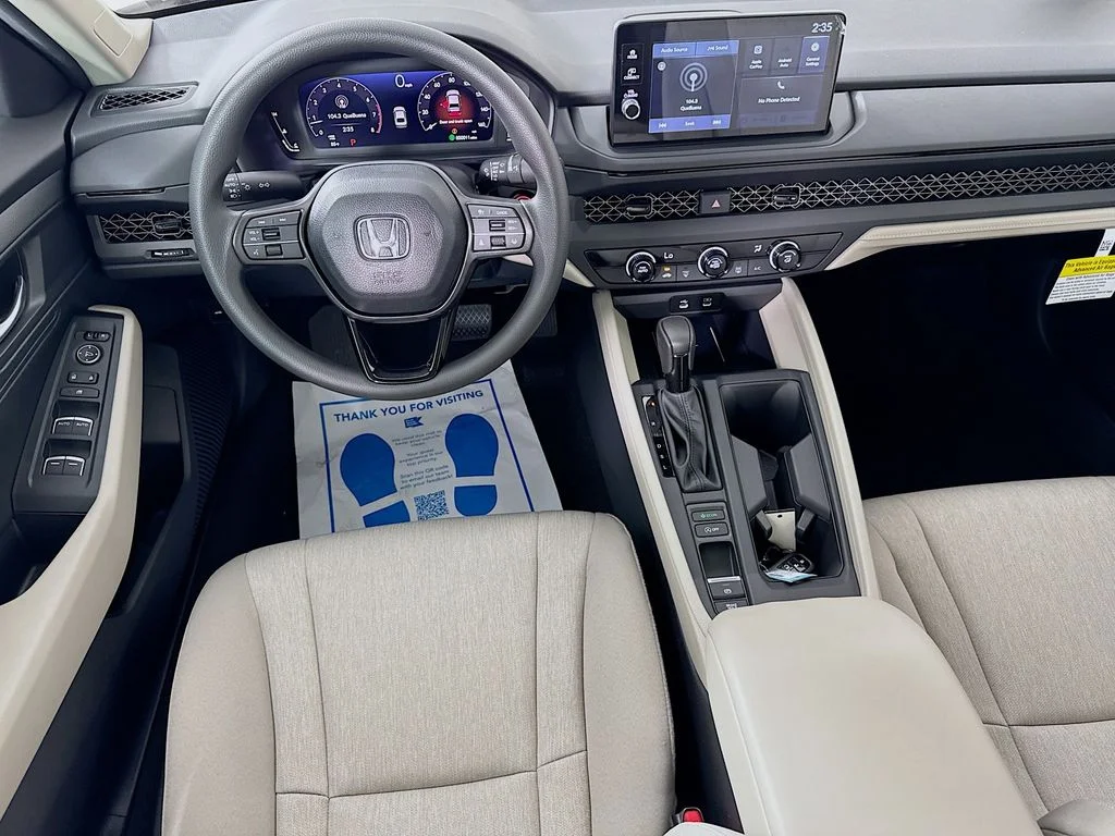 New 2026 Platinum White Pearl Honda LX image 31