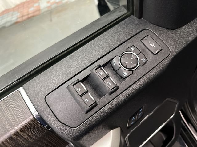 Used 2021 Black Metallic Ford Lariat image 18