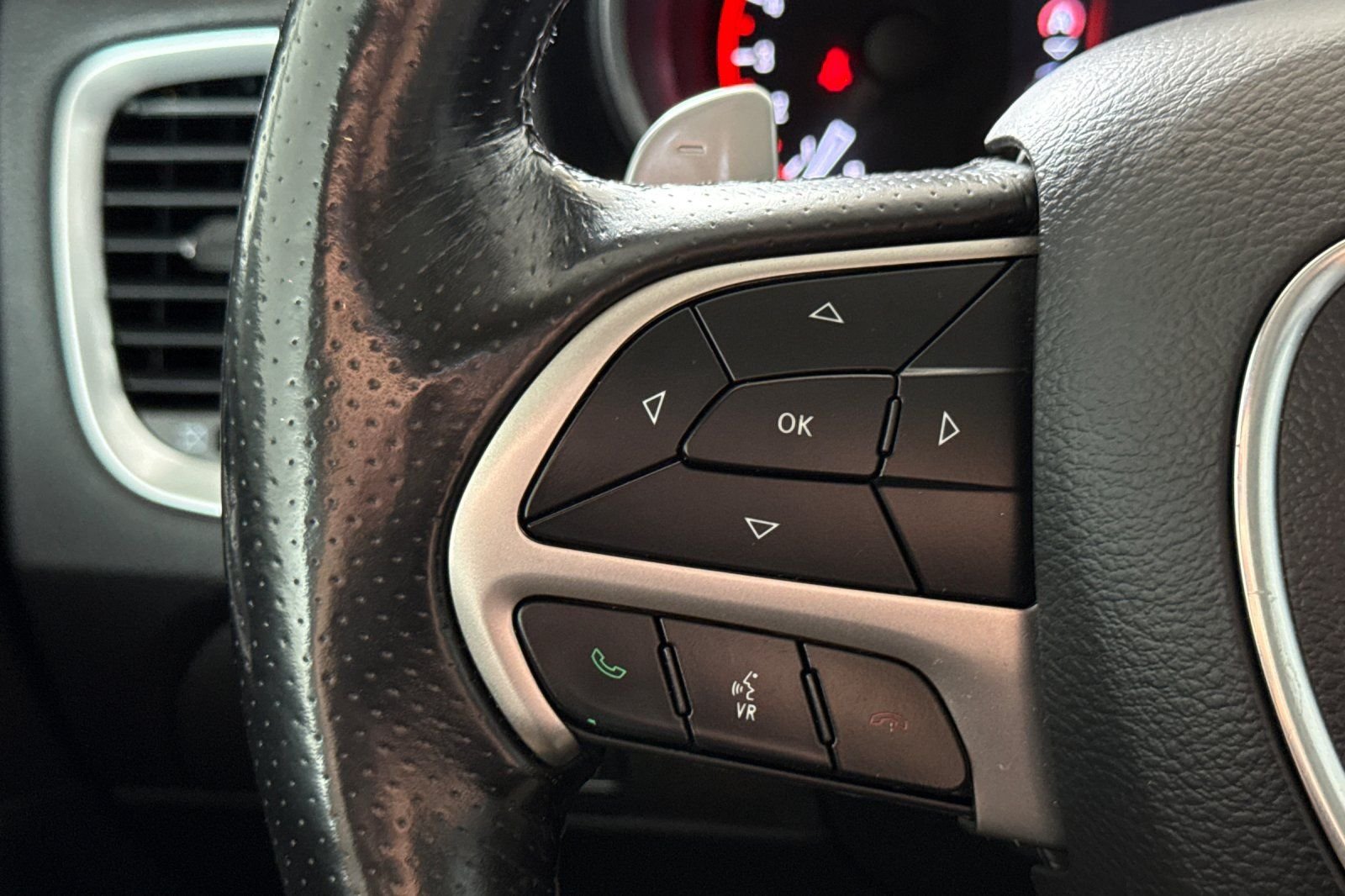 Used 2020 Black Dodge Citadel image 28