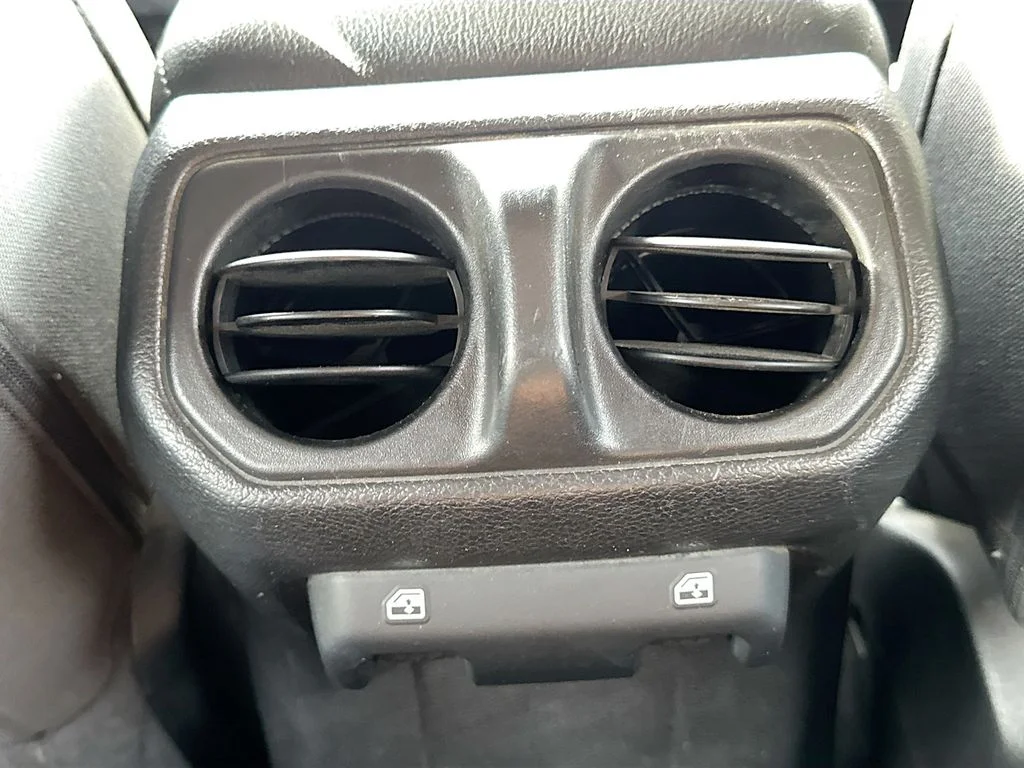 Used 2021 Green Jeep Willys image 30