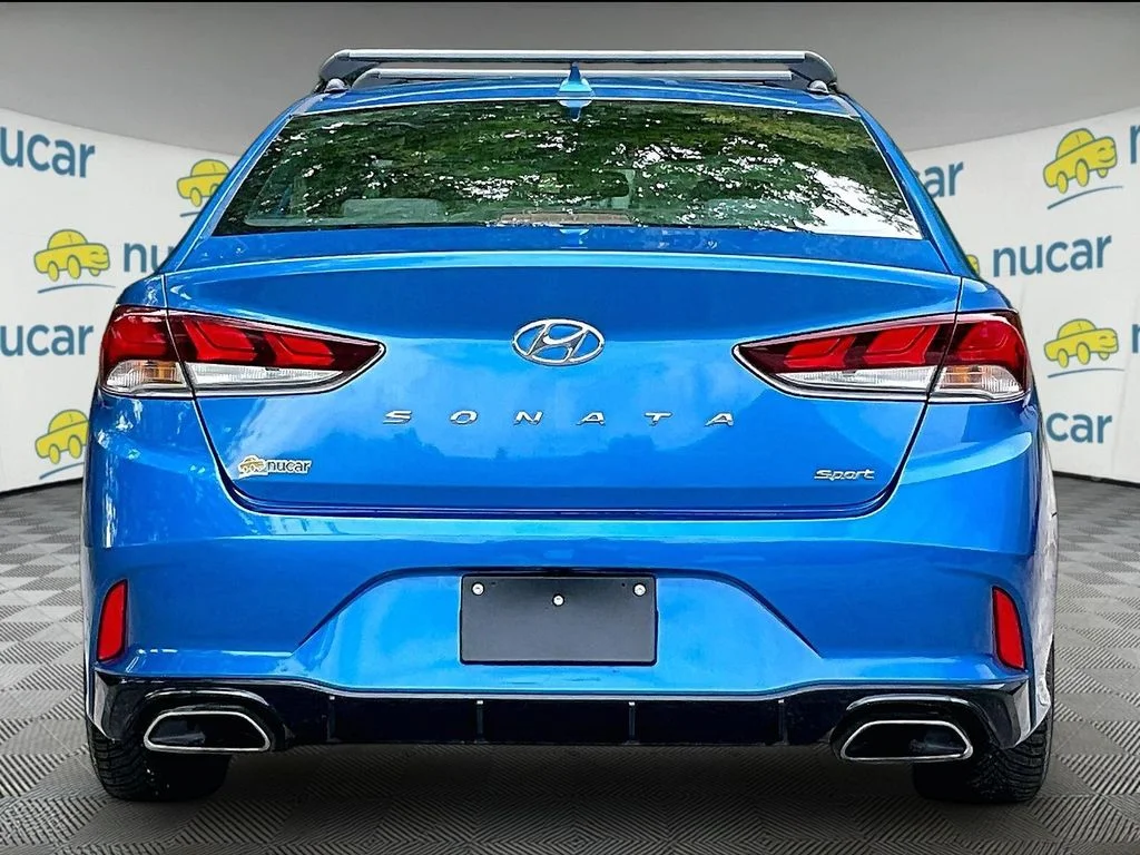 Used 2018 Electric Blue Hyundai Sport image 5
