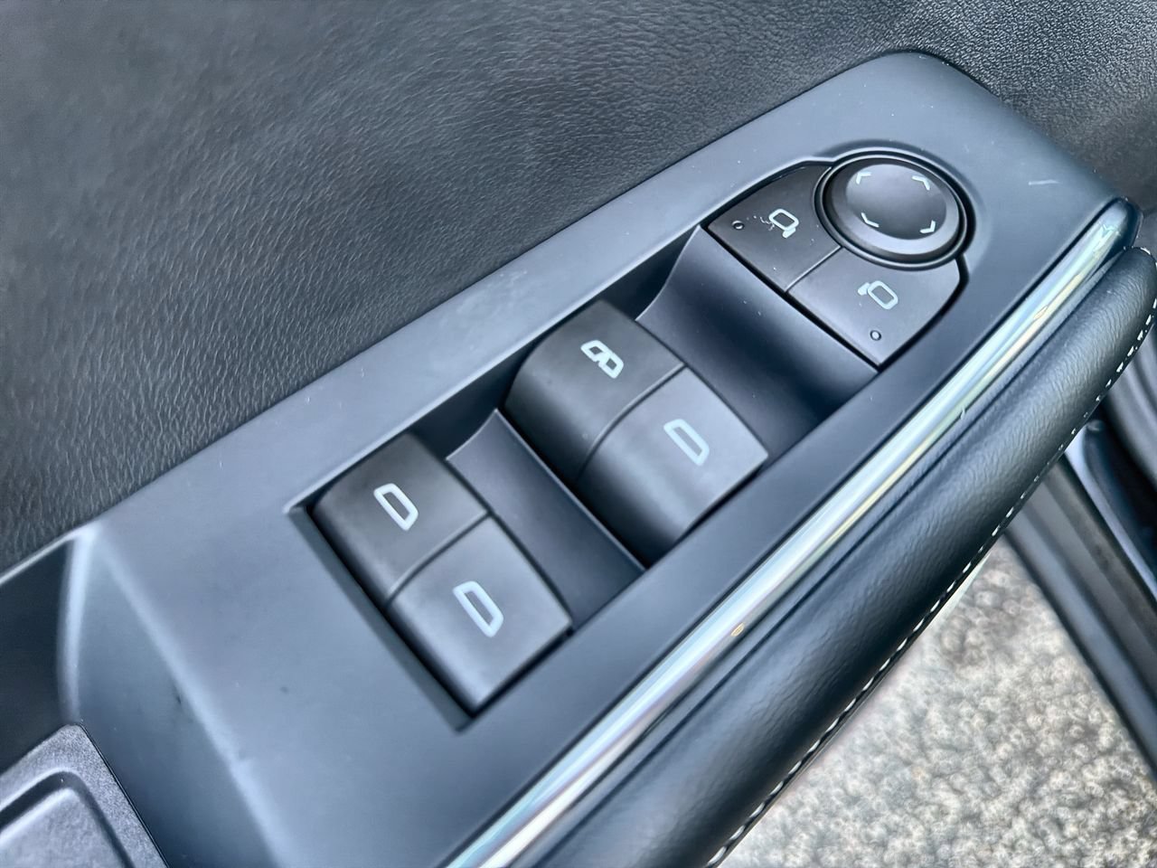 2027 GMC Acadia Elevation - Photo 19
