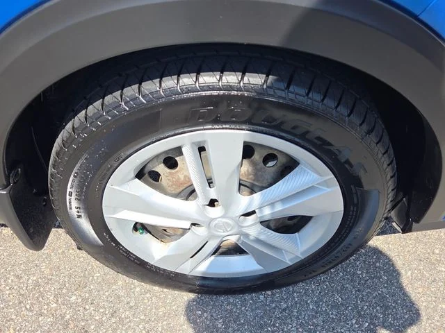 Used 2021 Blue Nissan S image 16