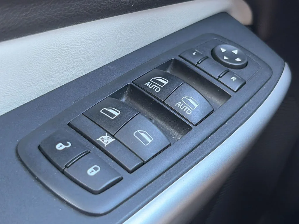 Used 2017 Beige Jeep Overland image 21