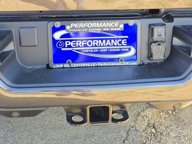 New 2026 Granite Crystal Metallic Clear-Coat Exterior Paint RAM Laramie image 28