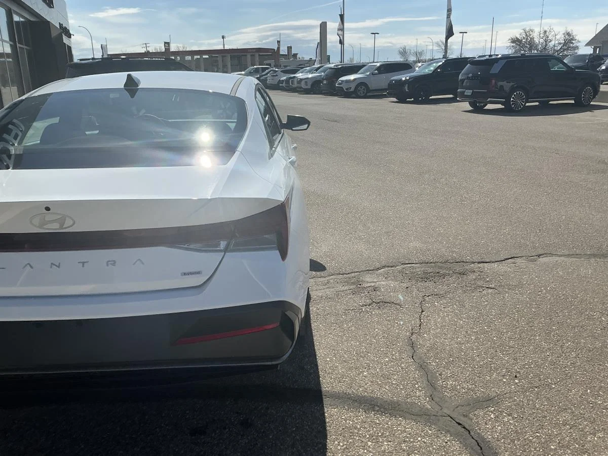 New 2026 White Hyundai Luxury image 38