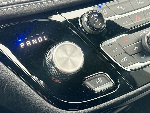 2026 Chrysler Pacifica Select - Photo 18